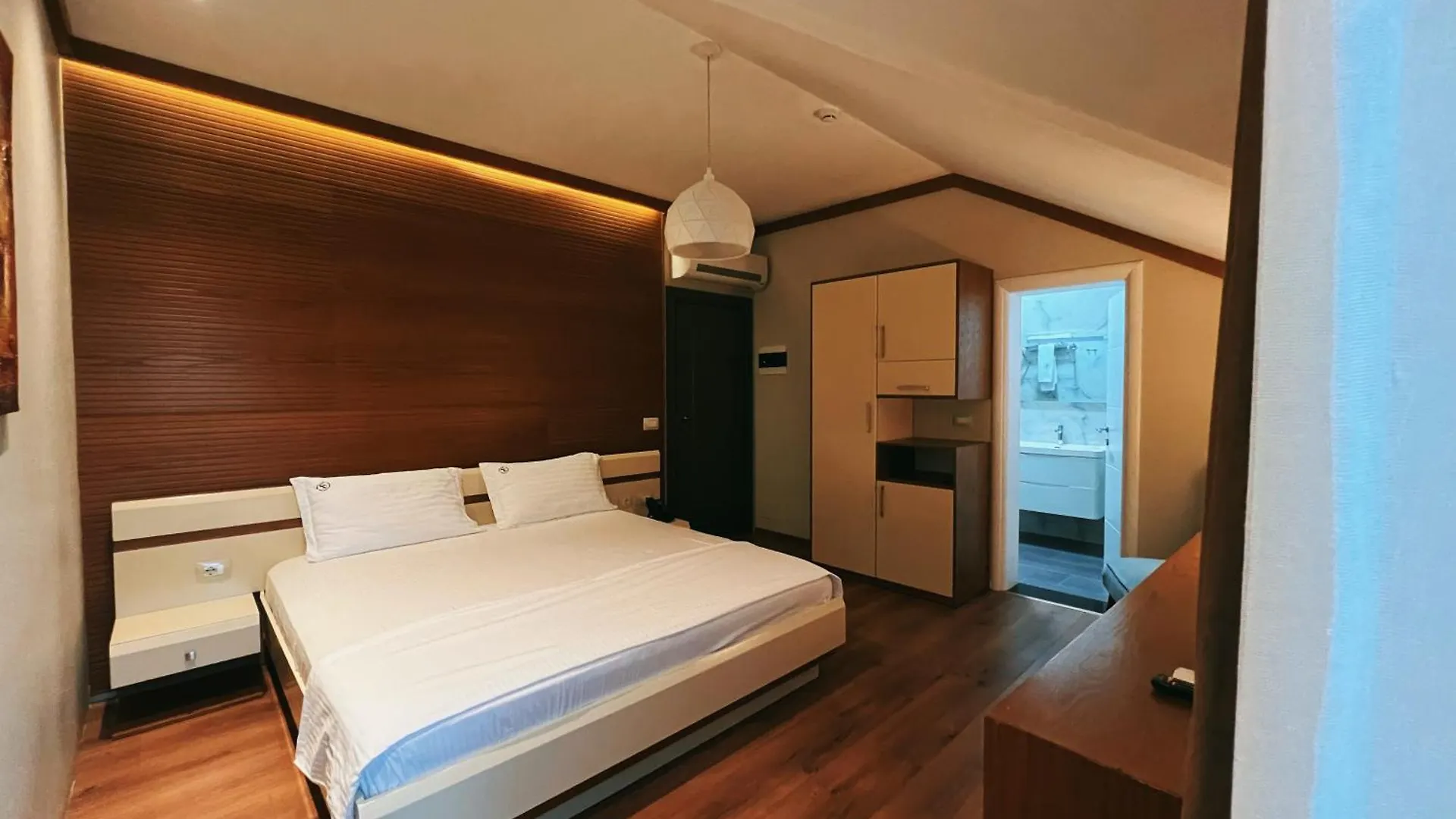 Chateau Fasel Tirana Hotel